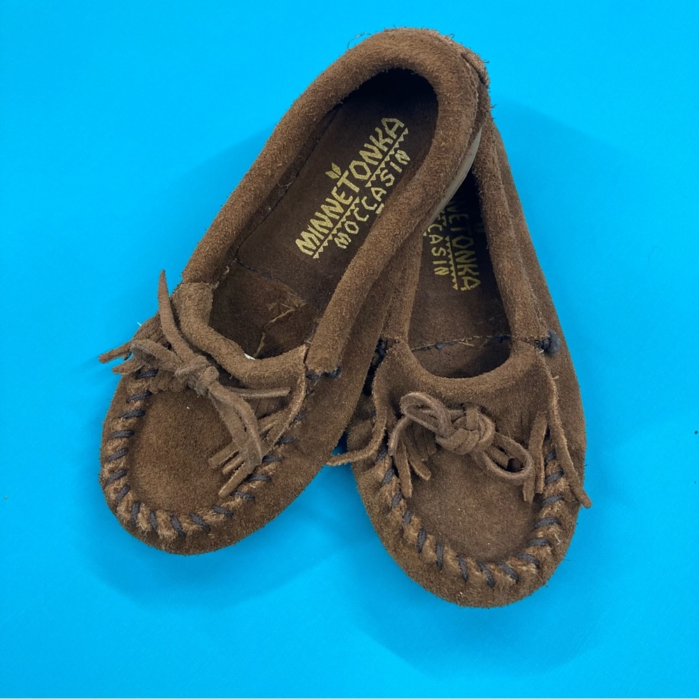 Minnetonka Kilty Suede Moccasin, EUC, 11C